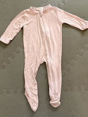 Kyte baby light pink sleeper onesie